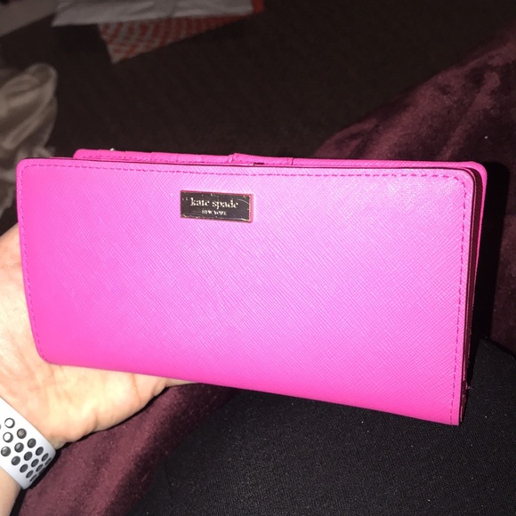 Kate Spade Wallet - Picture 6 of 6